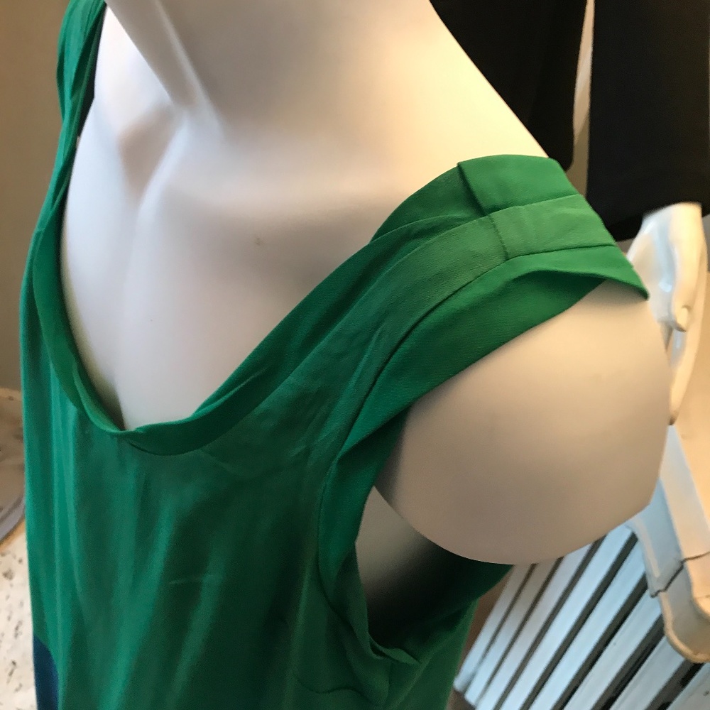 Dress - Picture 3 of 8